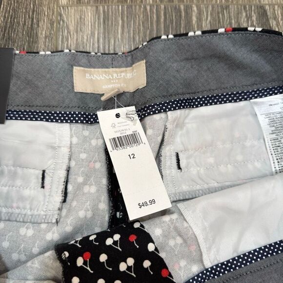Banana Republic cherry print Hampton fit shorts - Picture 3 of 5